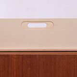B40 sideboard, by Dieter Wäckerlin for Behr. Teak wood