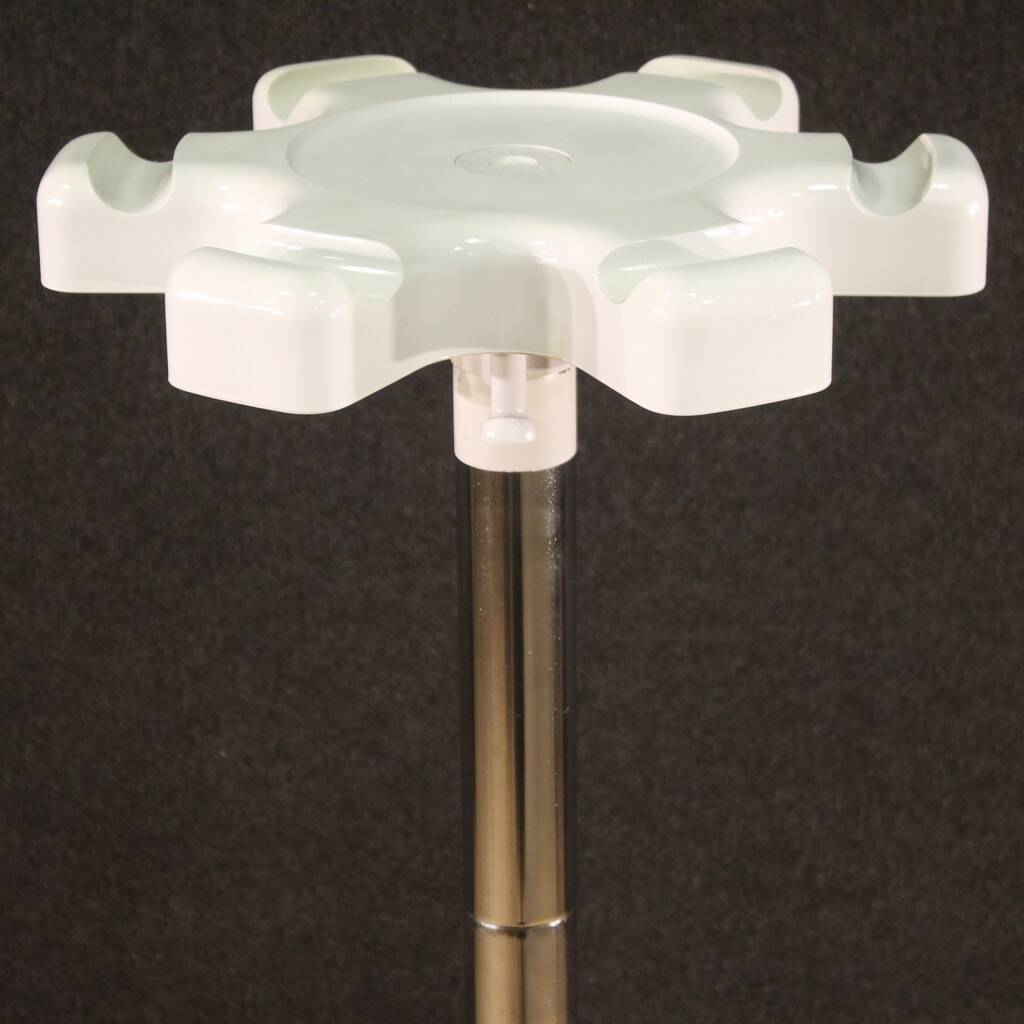 Coat stand design by Lucci and Orlandini from the 70s