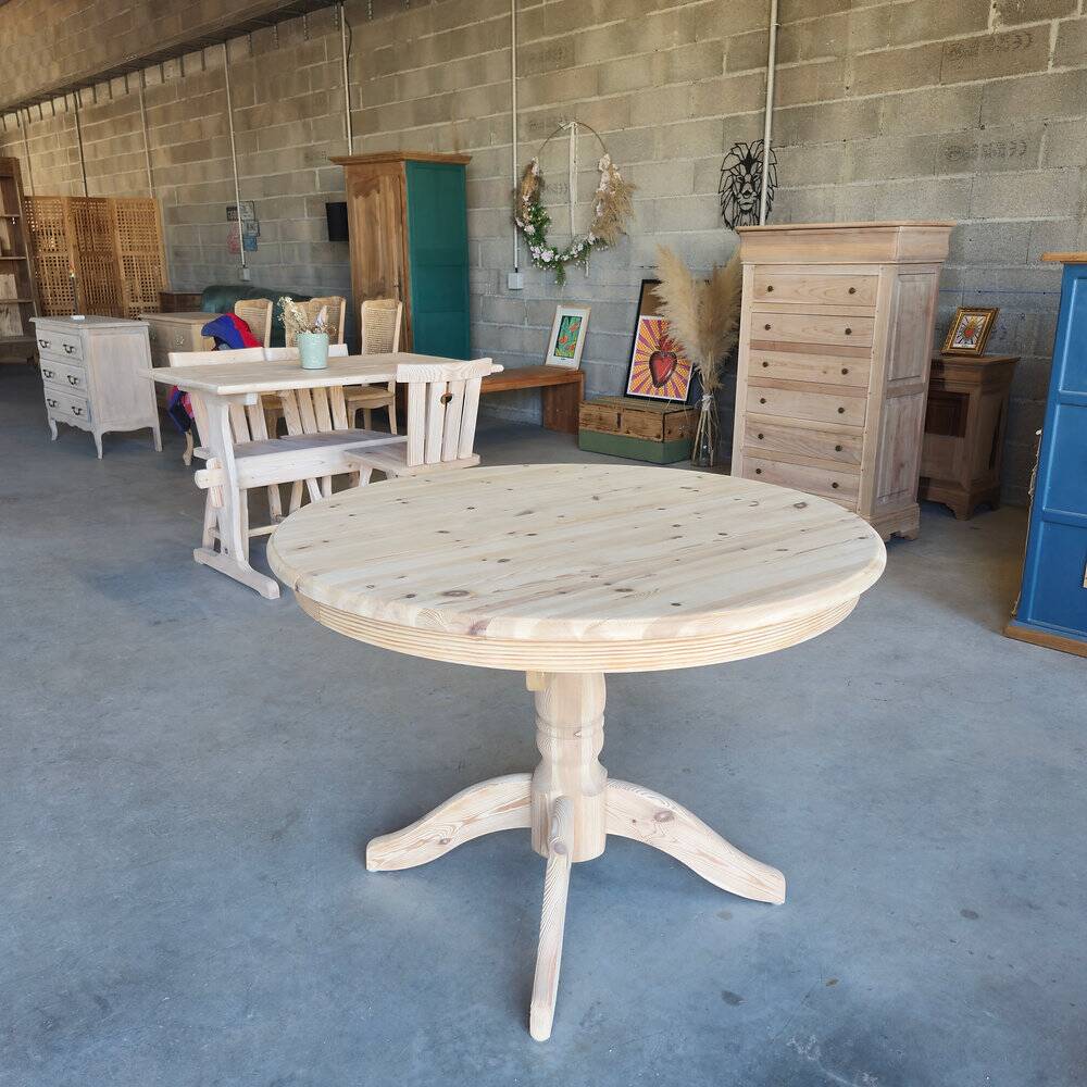 Round table in solid pine – sandblasted – with extension