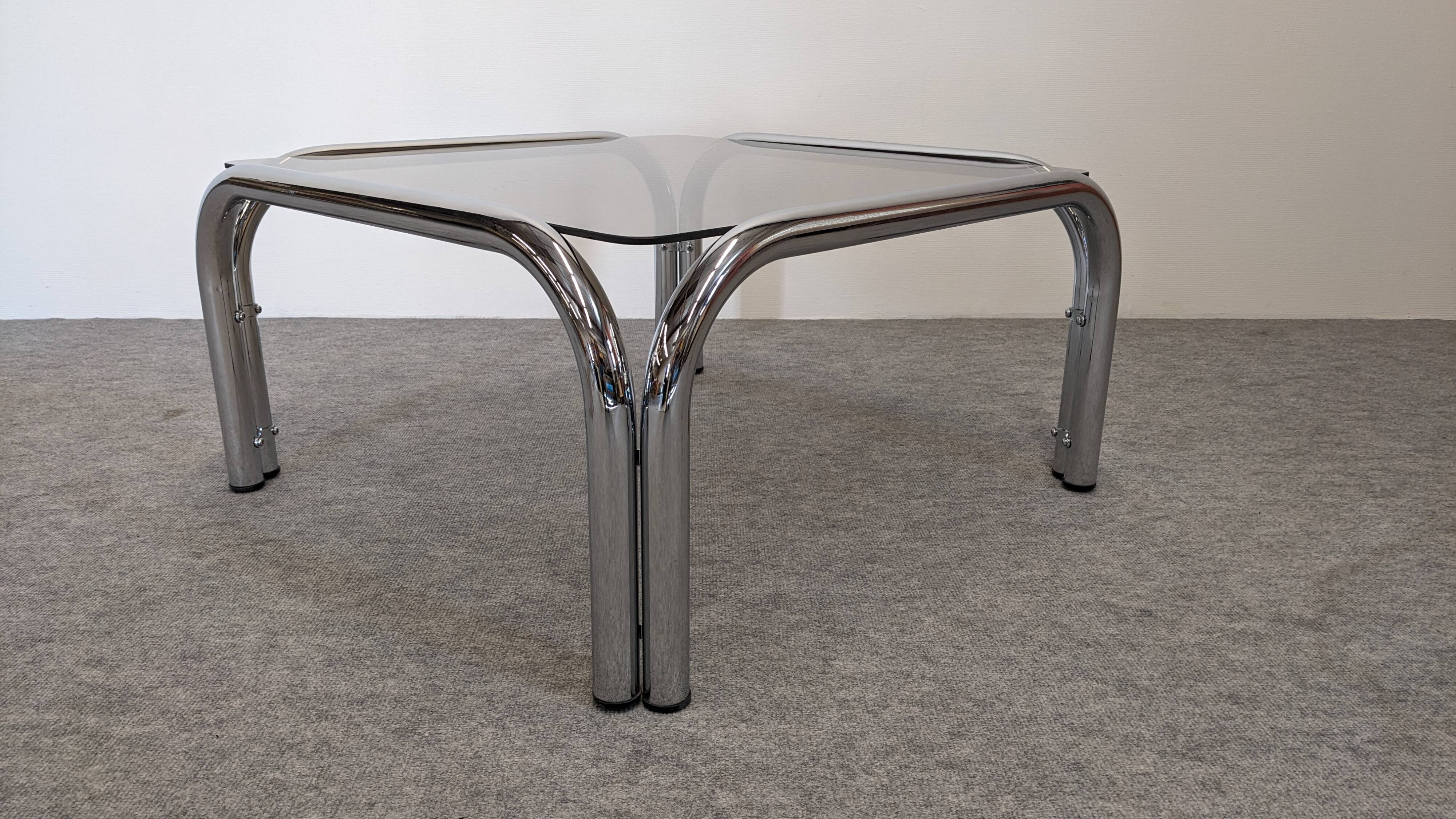 Space age tubular coffee table in smoked glass from the 60s/70s