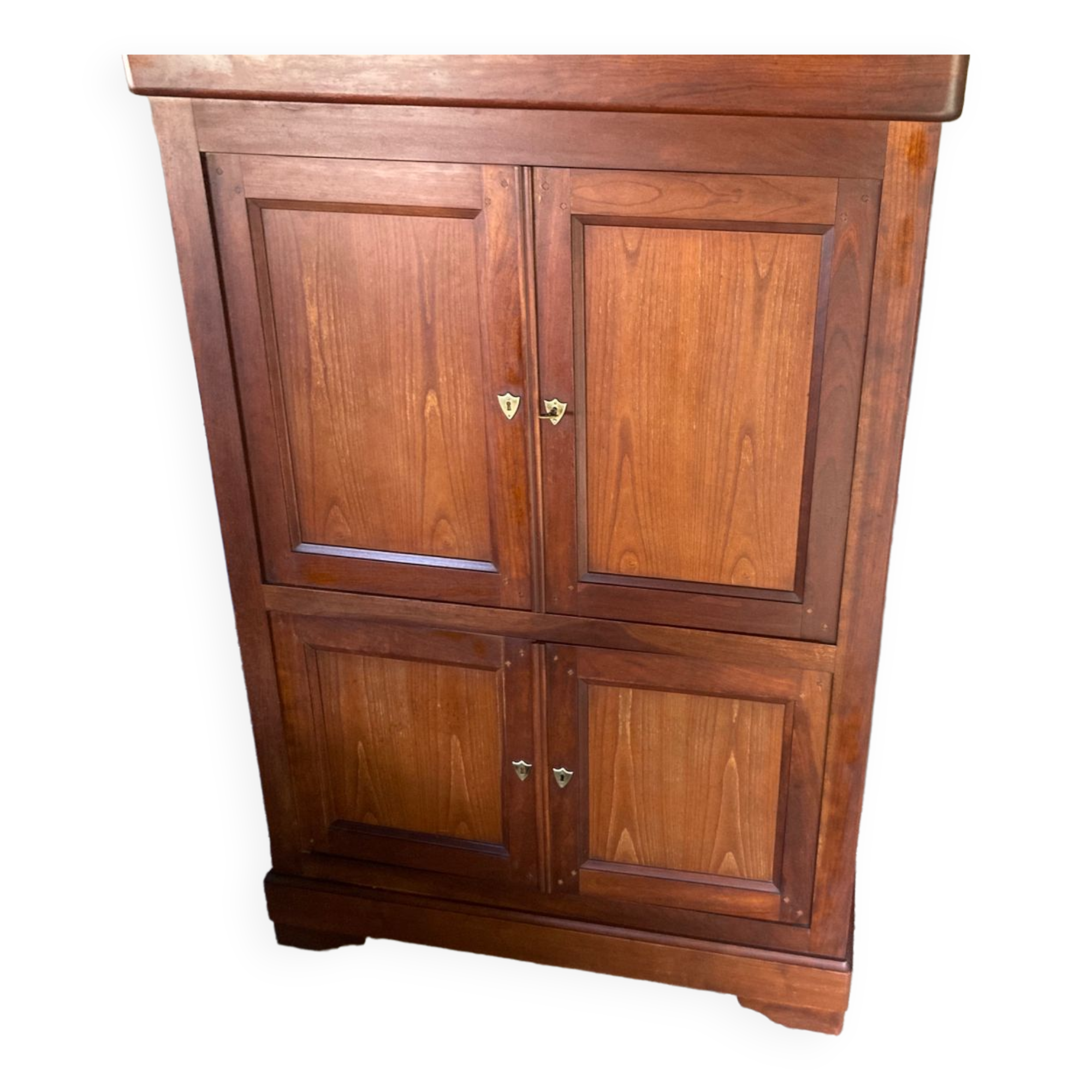 Cherry wood tv stand 1 m50 high by 1m wide