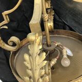 Gilded bronze chandelier with opaline