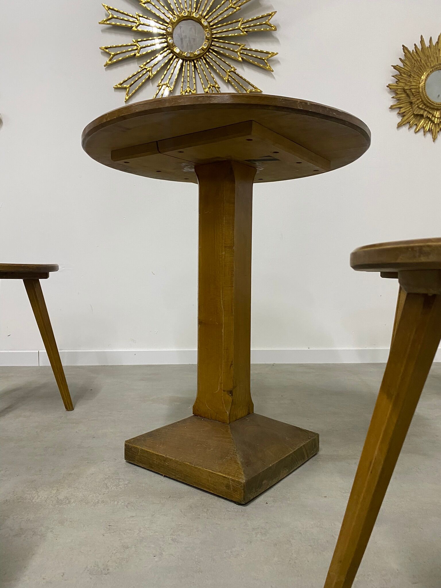 Set table and 4 wooden stools bistrot design of the 50