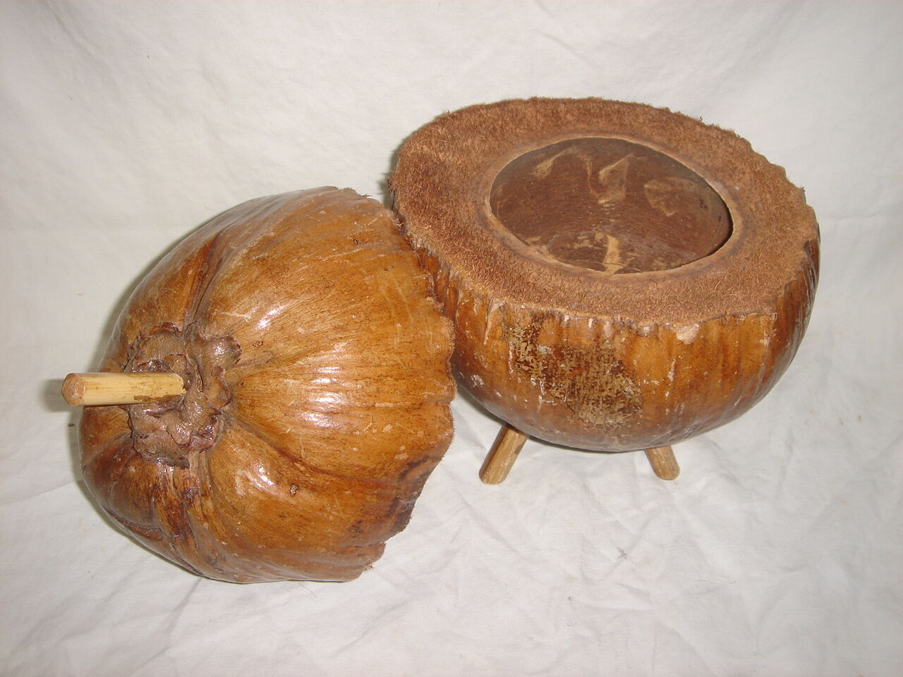 Ice bucket, naturalized coconut from 1970