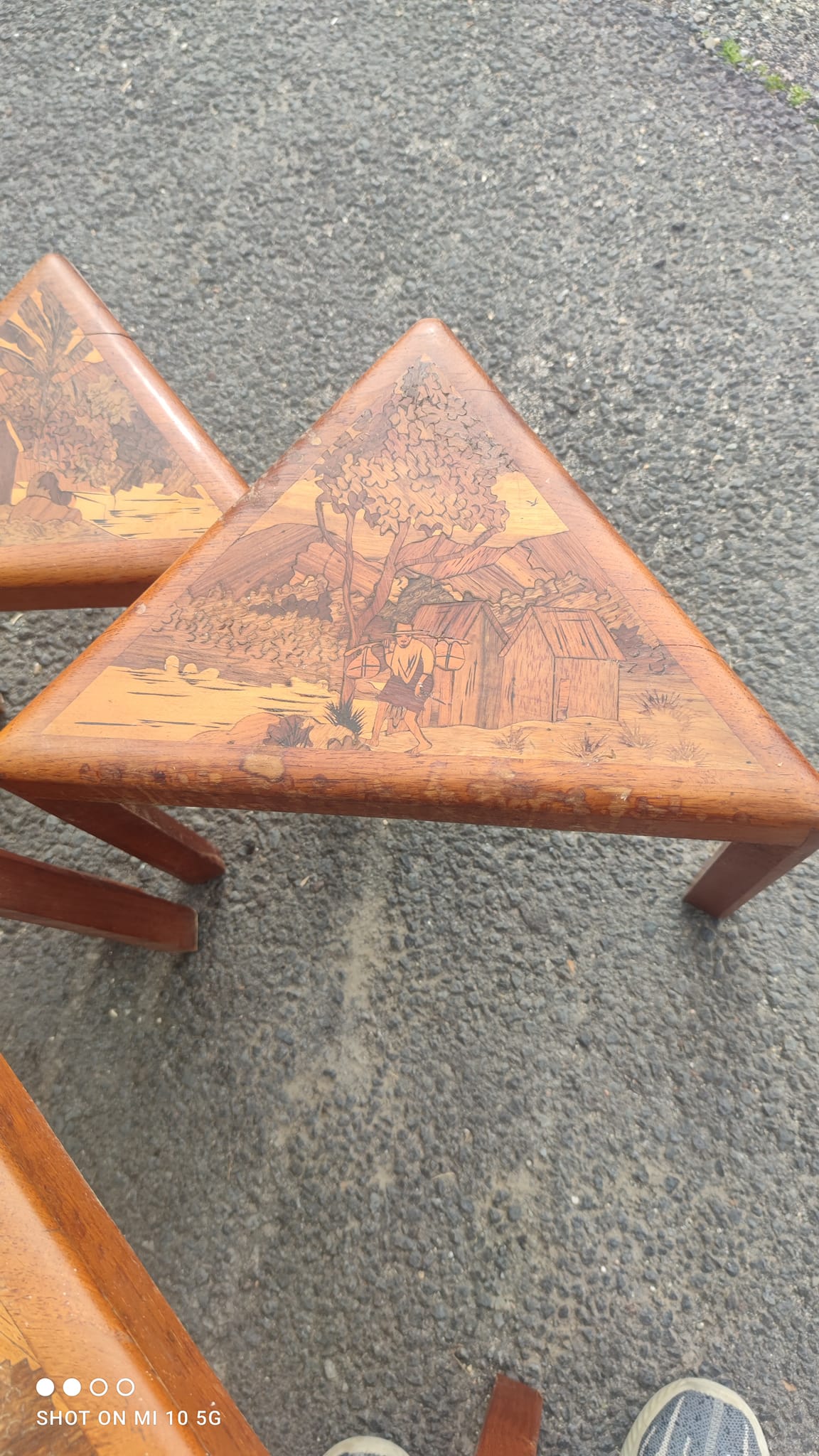 4 nesting tables in solid rosewood and Asian marquetry
