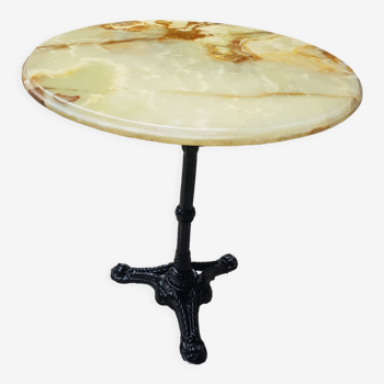 Round bistro table