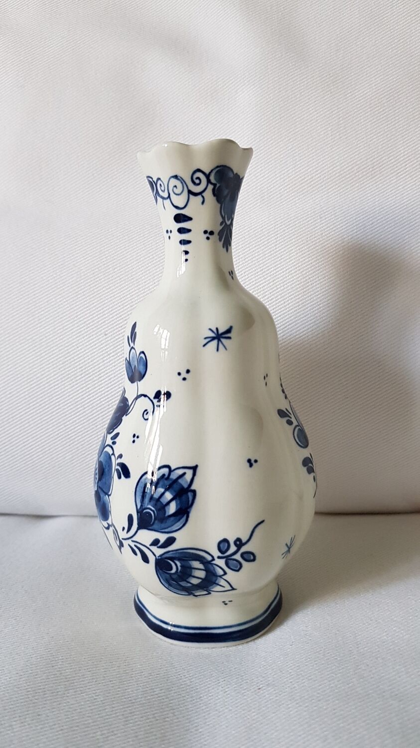 Vase bleu de Delft peint à la main