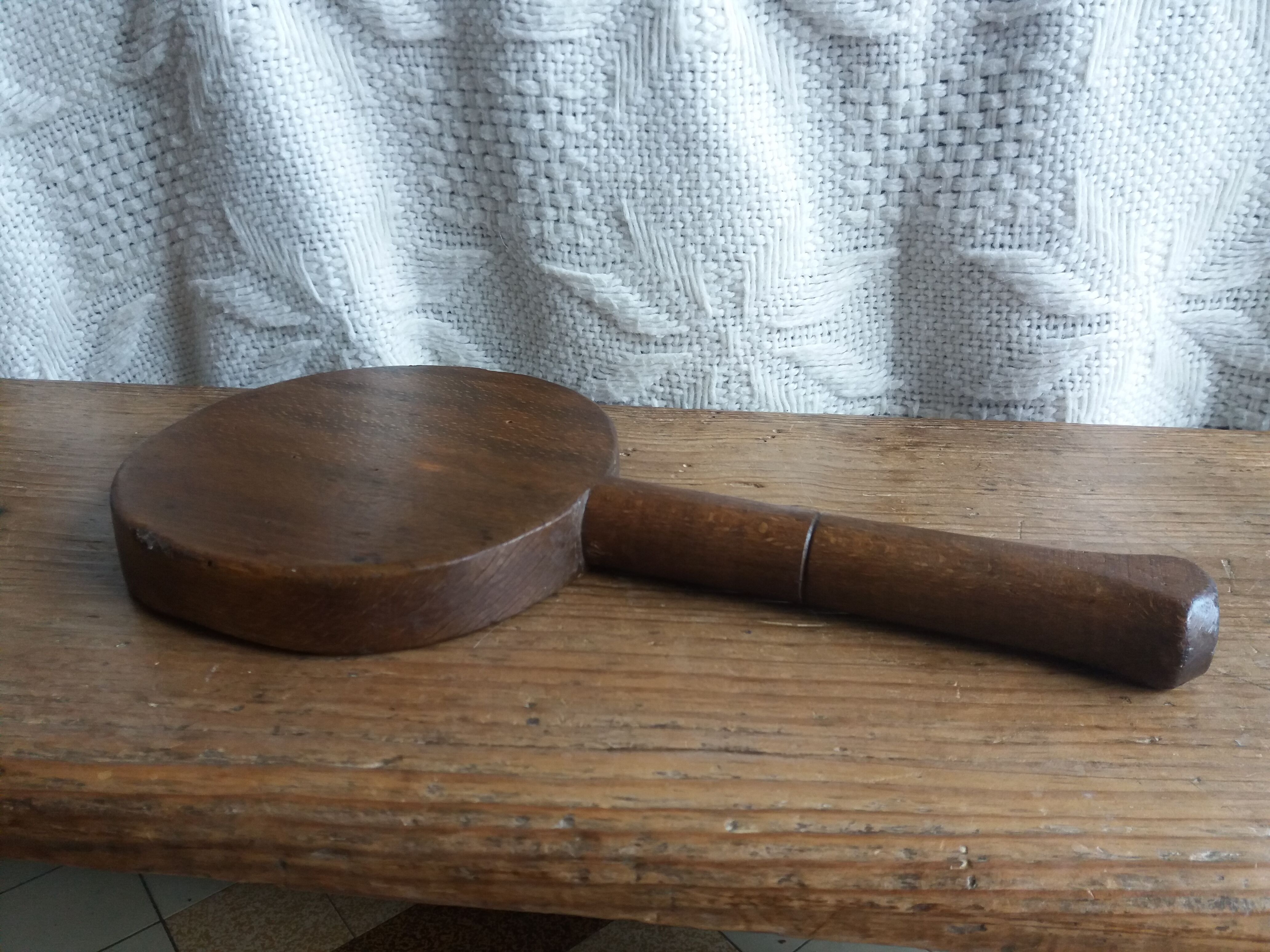 Washerwoman's laundry beater