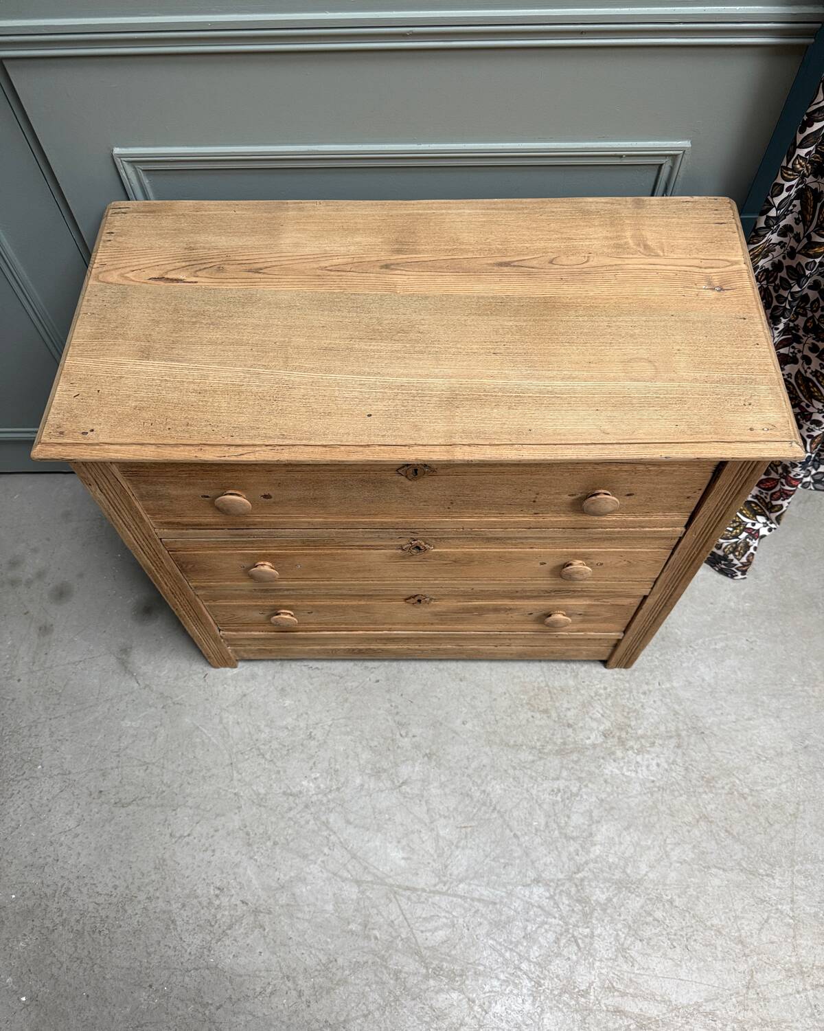Art Deco wooden chest of drawers (renovated)