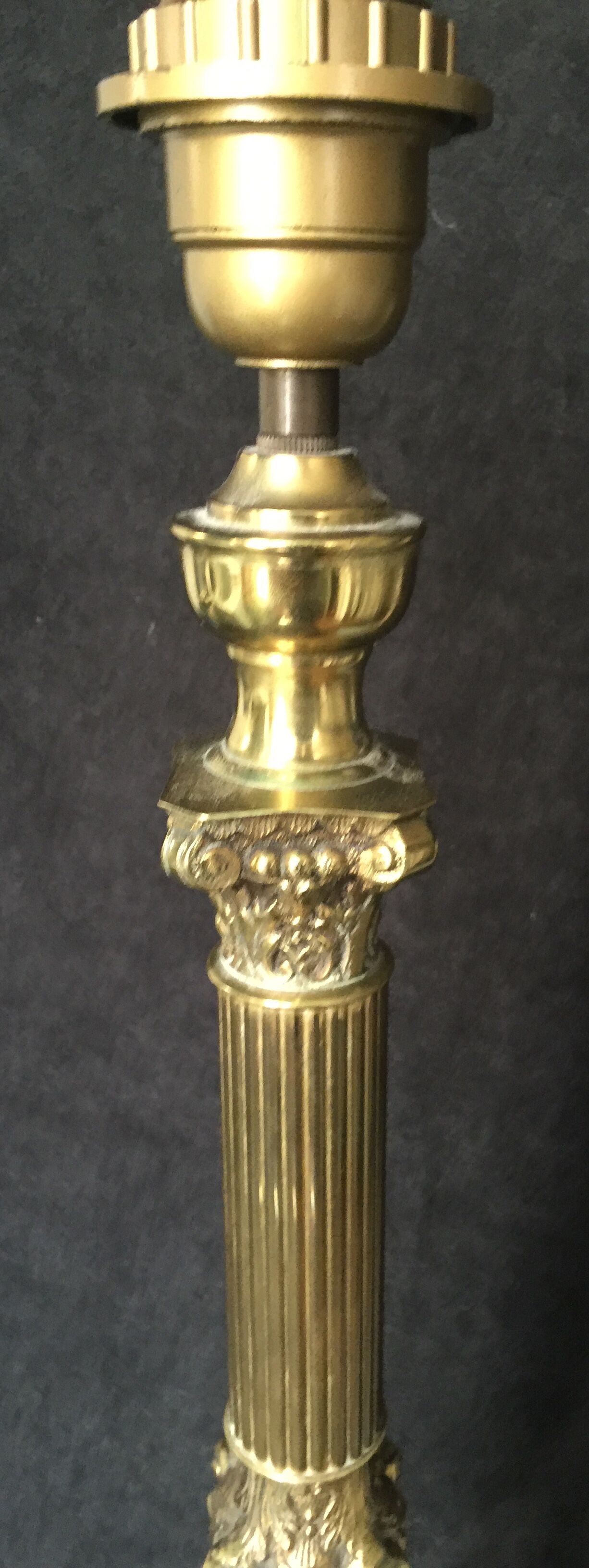Bronze lamp foot fluted barrel with capitals