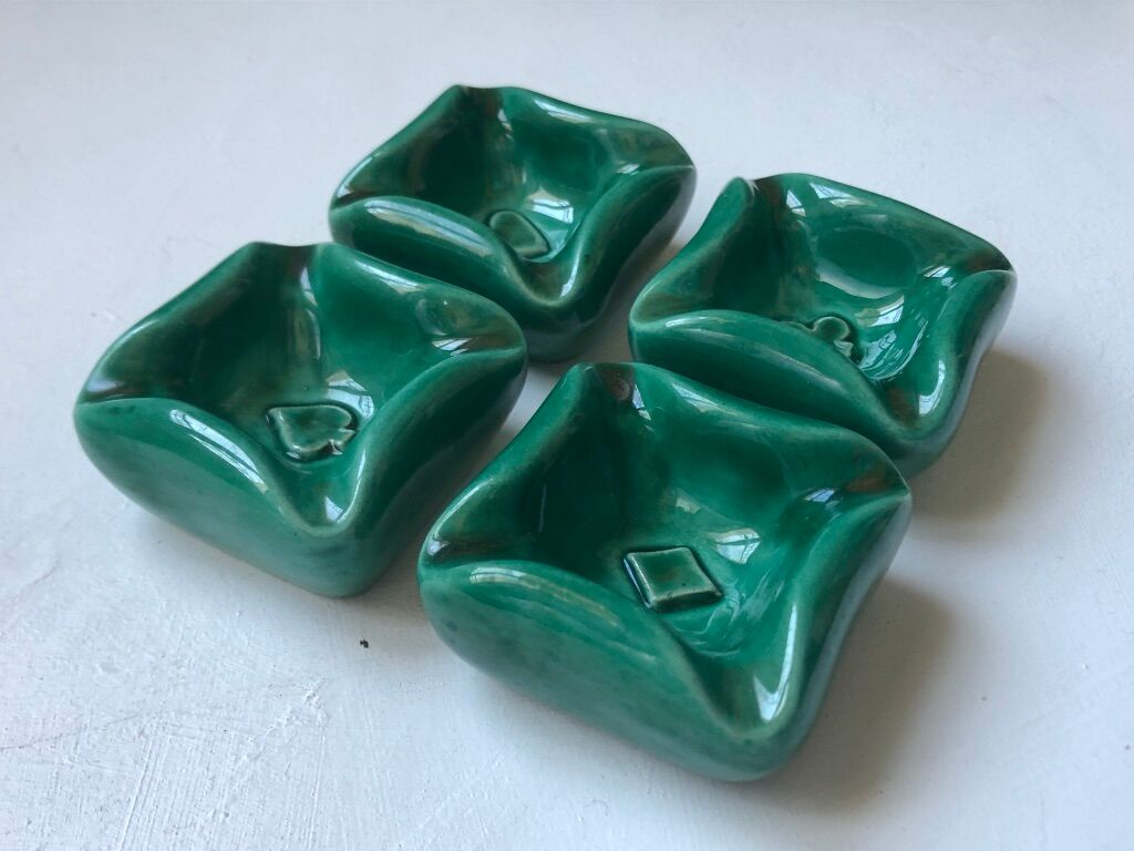 Set of 4 ceramics cups