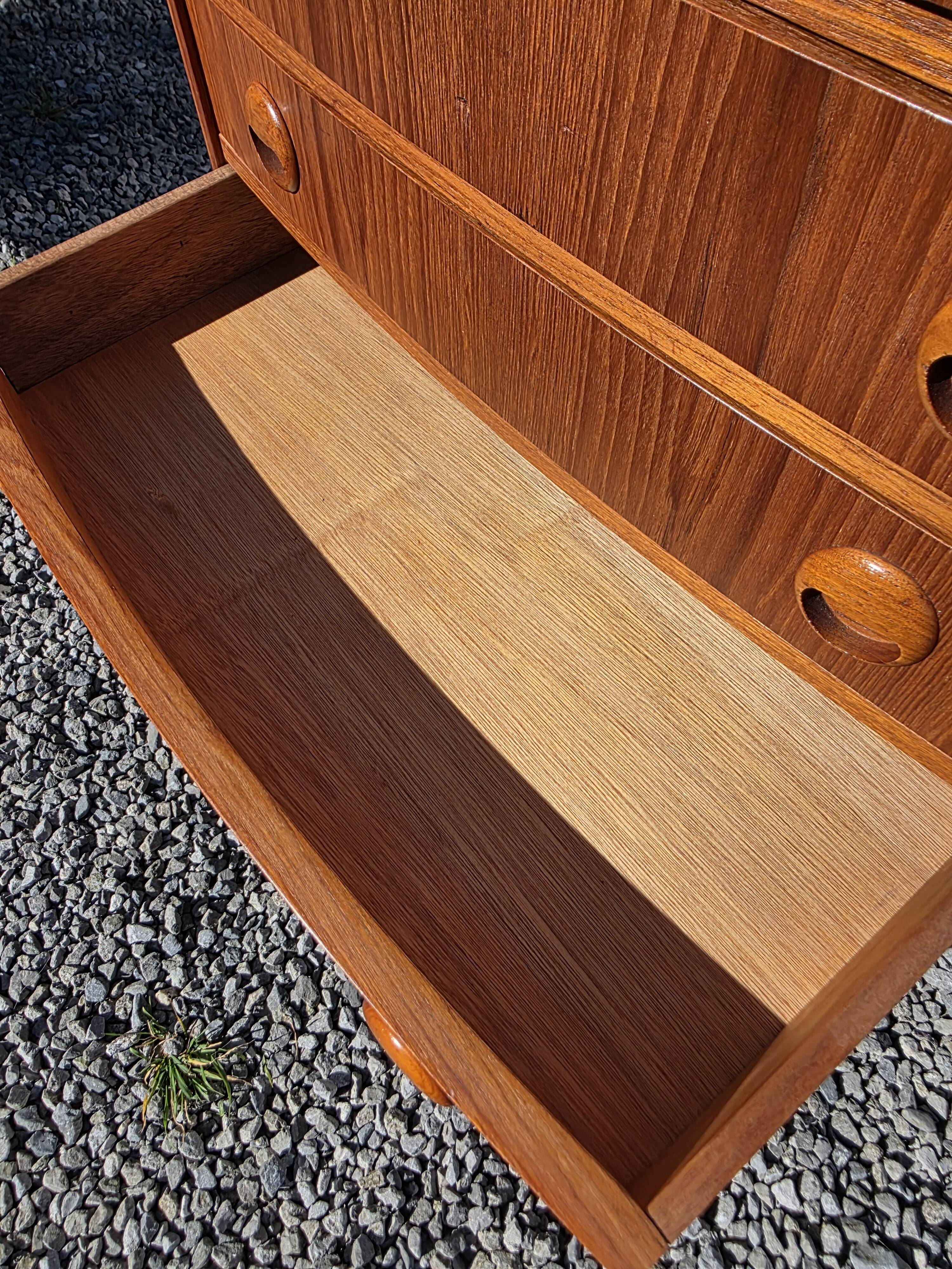 Scandinavian curved teak commode, Kai Kristiansen, 1960