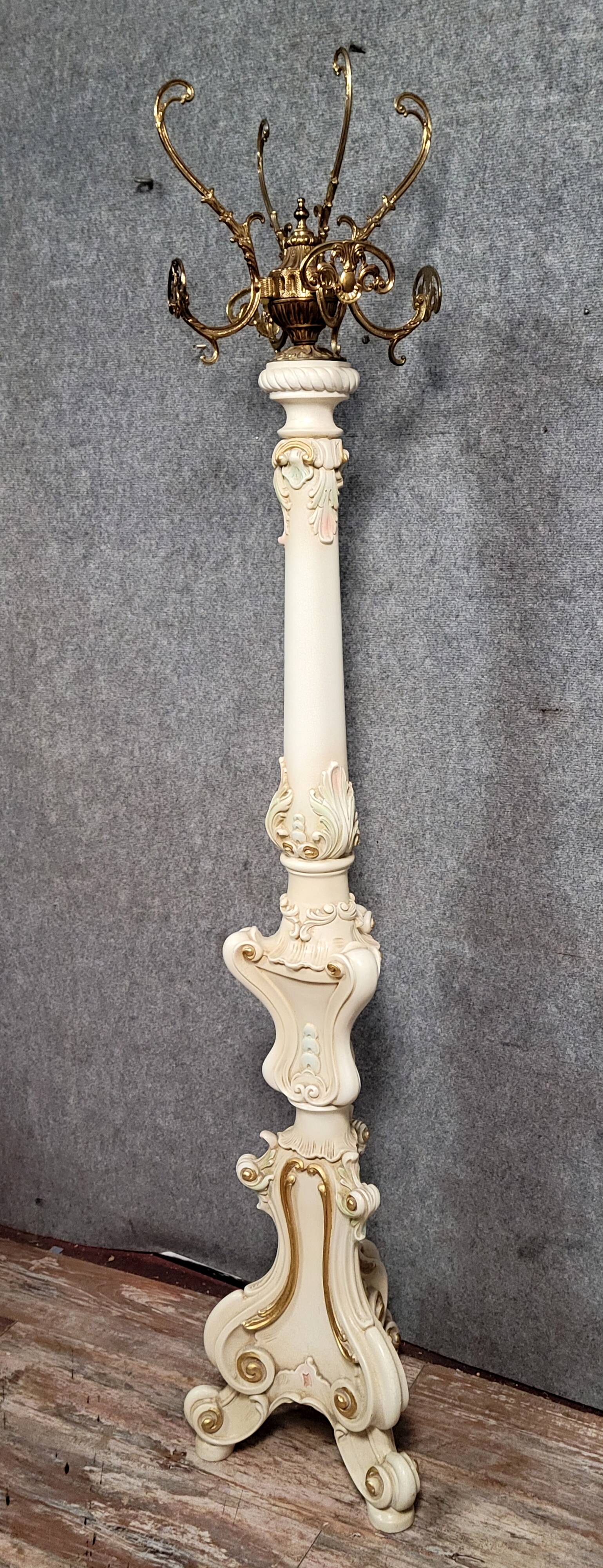 Porte-manteau Vénitien, de style Rococo/Louis XV, en bois laqué