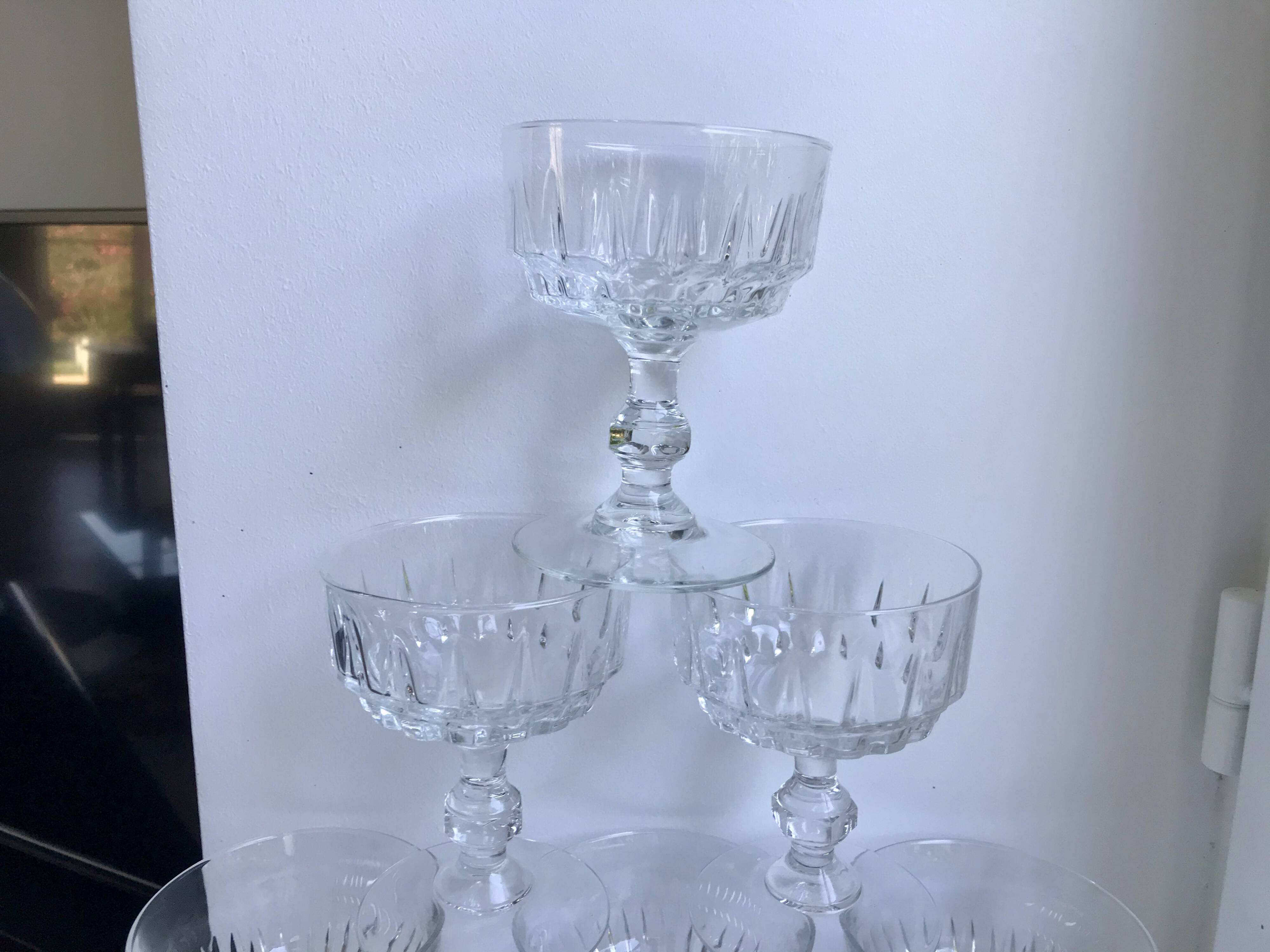 Set of 6 mismatched crystal champagne glasses 50-60s
