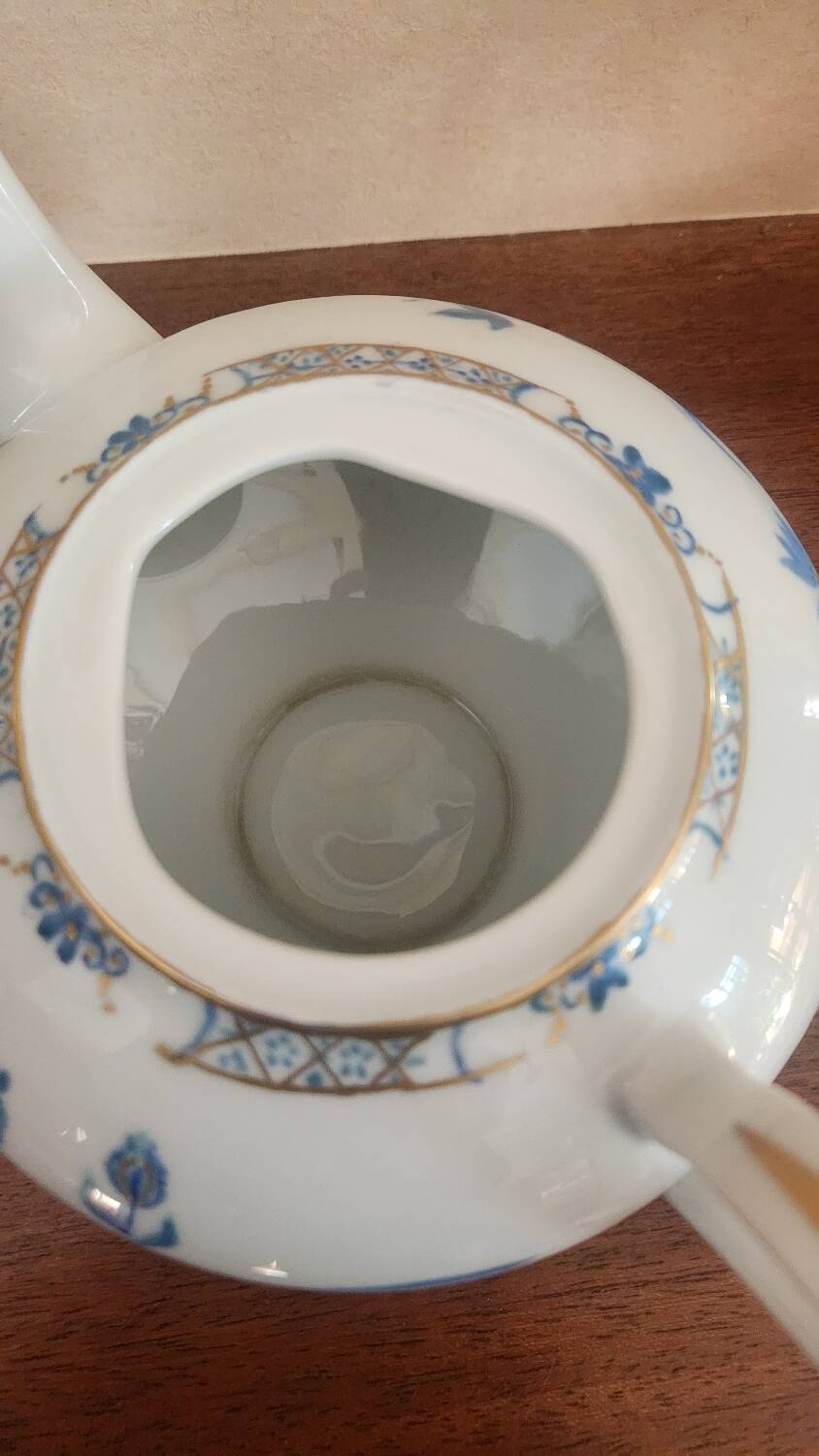 Vintage Haviland Limoges Teapot – Nankin Model – Blue & Gold