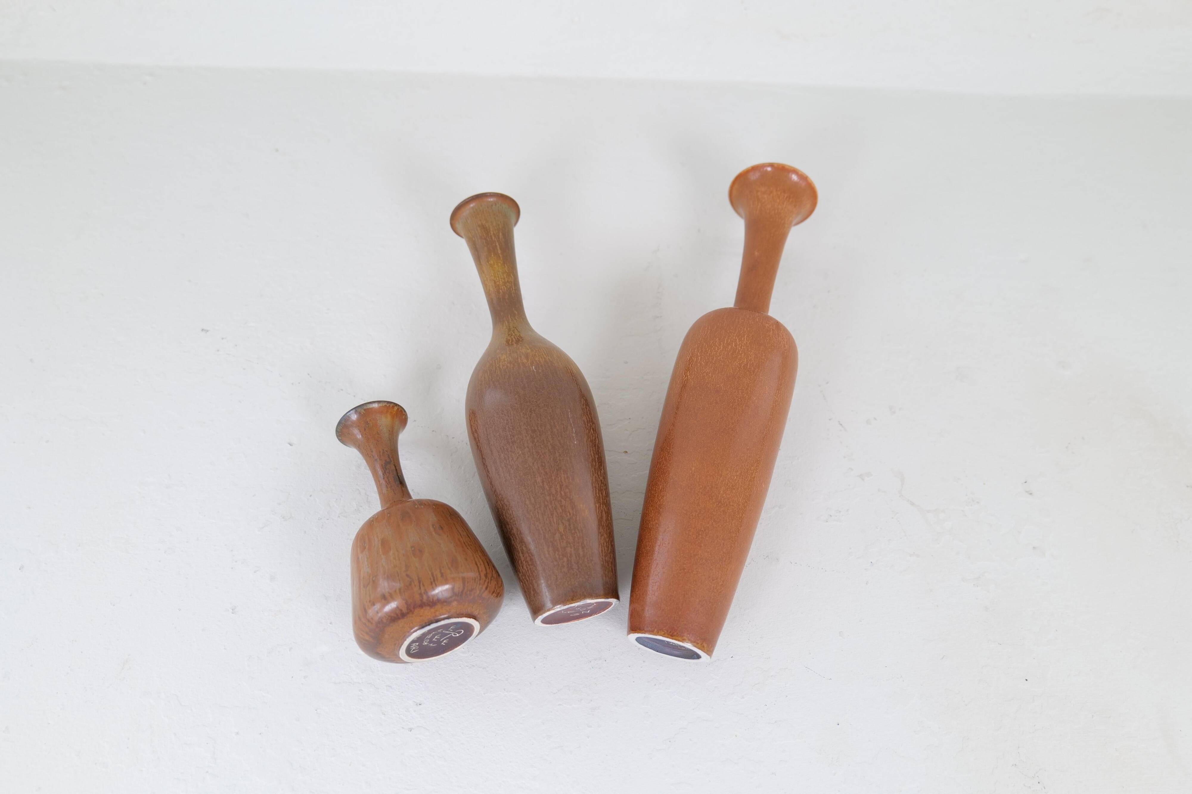 Modern group mid-century of 3 earthenware vases Rörstrand by Gunnar Nylund, Sweden