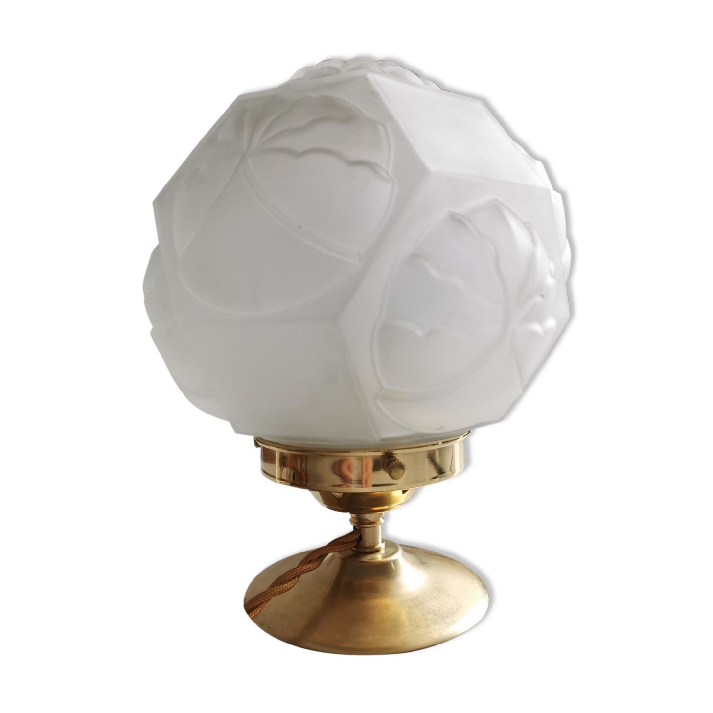 Lamp to lay art deco globe in frosted glass