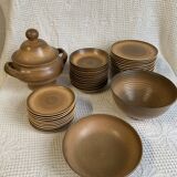 10 dessert plates, Longchamp, 1970, brown