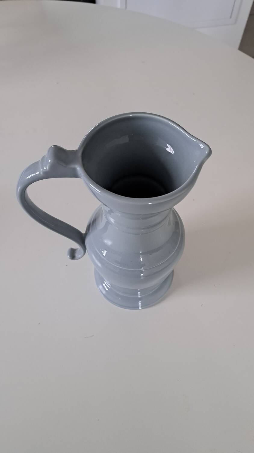 Porcelain jug