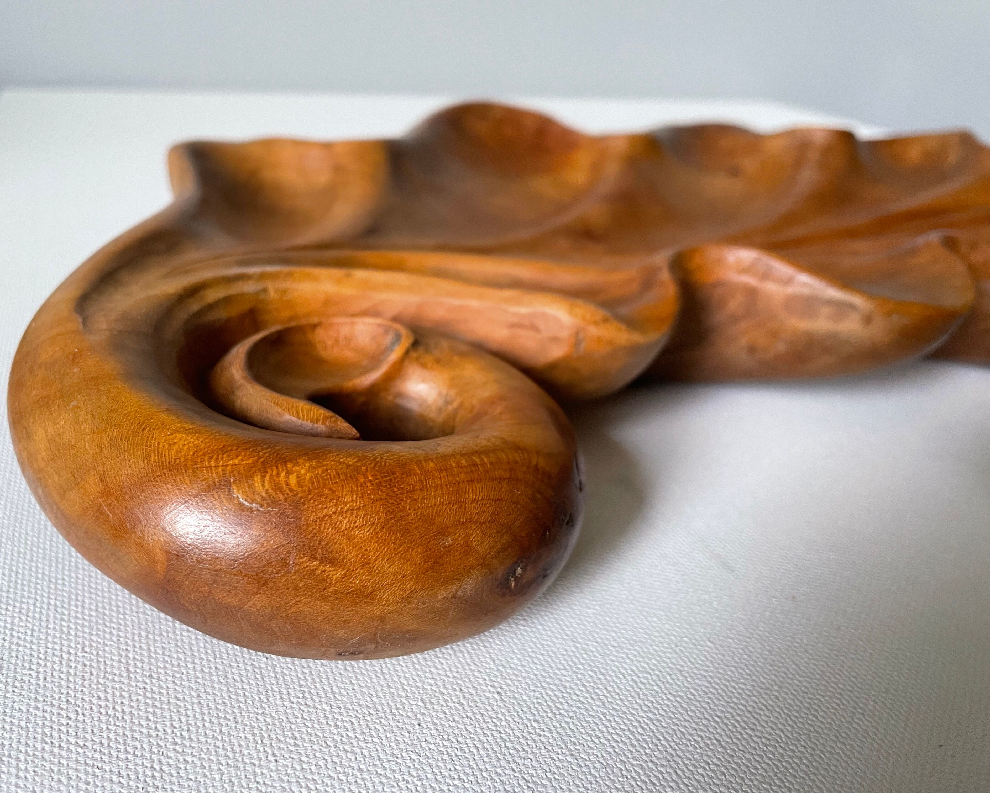 Pocket empty in carved wood 50cm