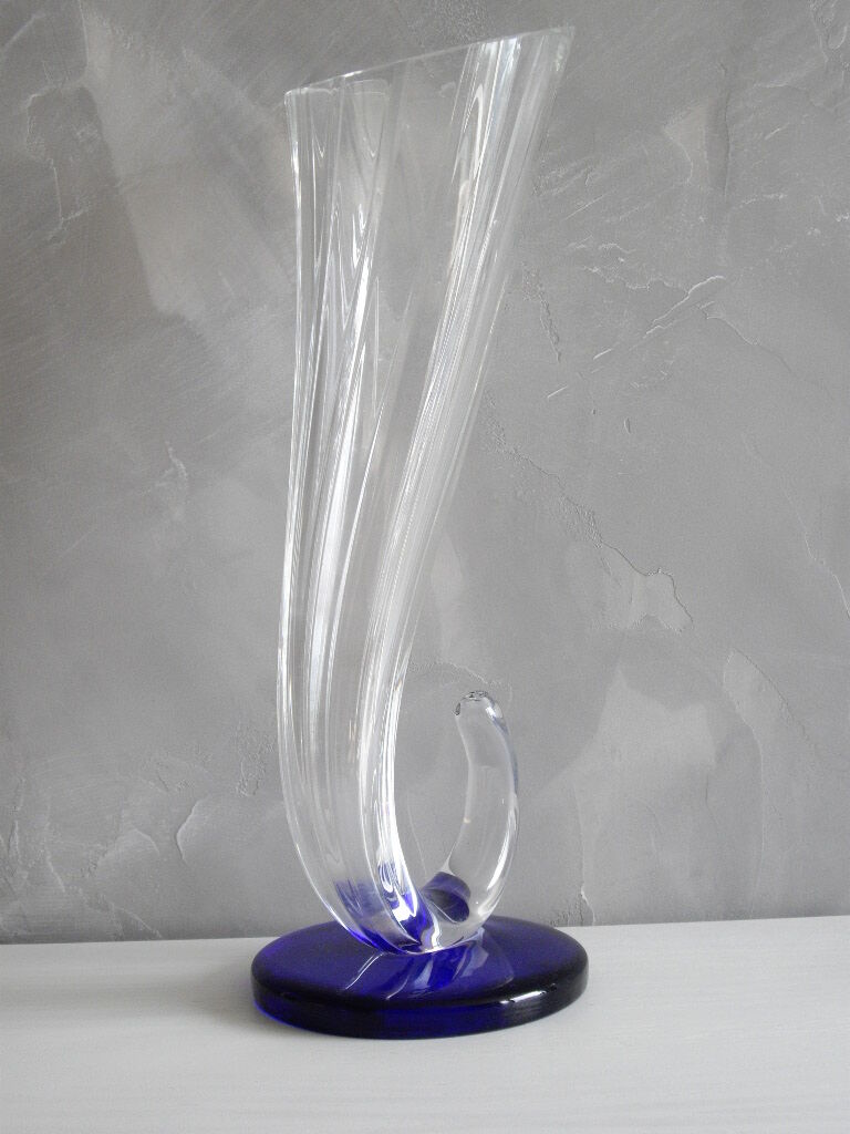 Crystal vase in the shape of horn of plenty, signed lVV