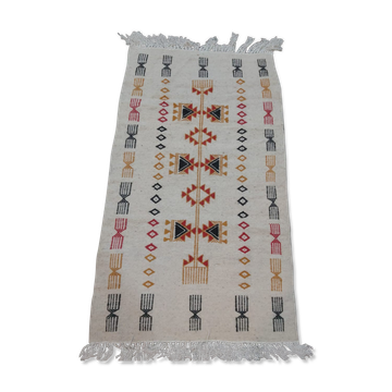 White carpet with berber patterns handmade in wool