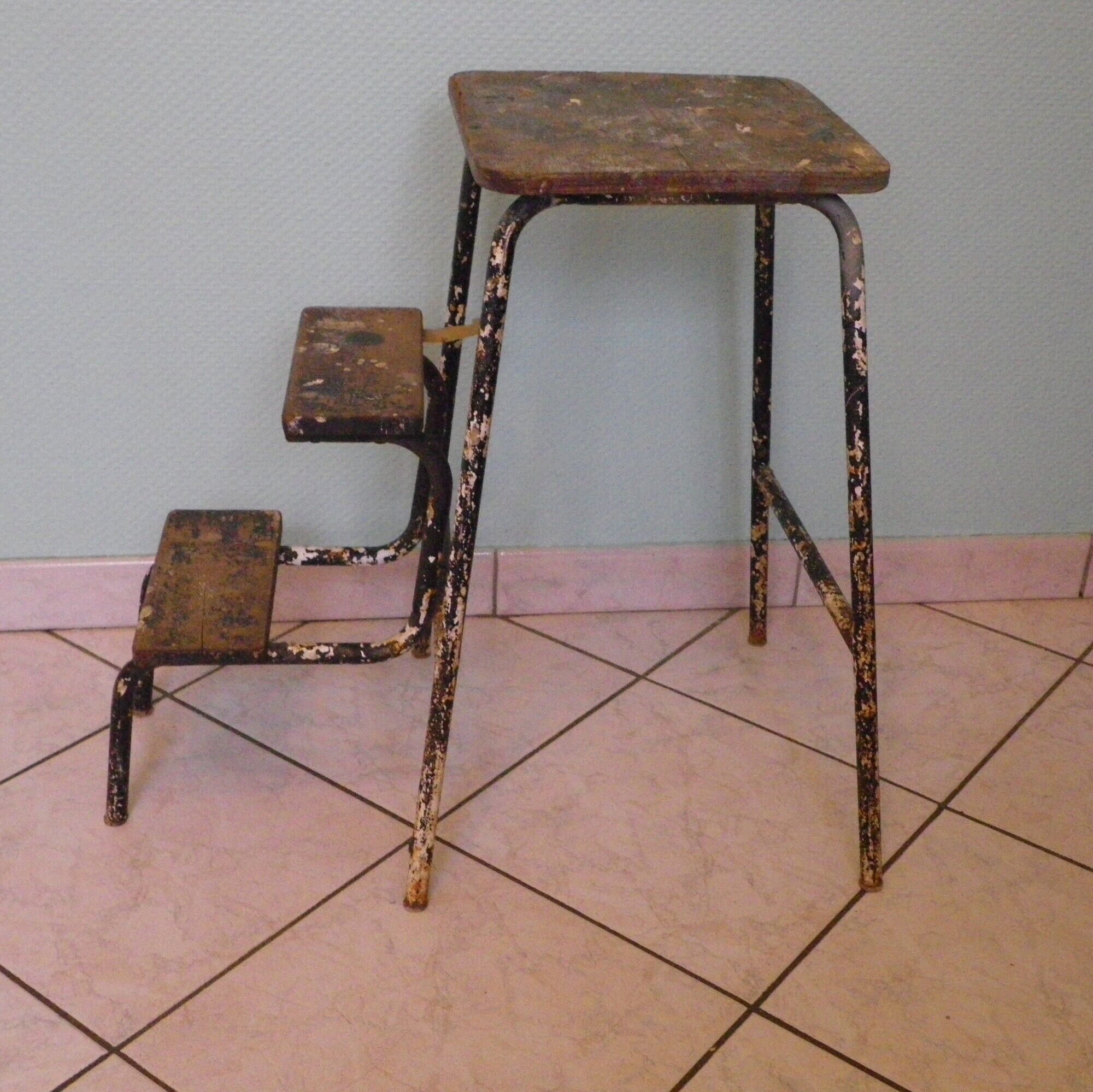 Workshop stepladder, retractable steps, antique, metal and wood, patina look