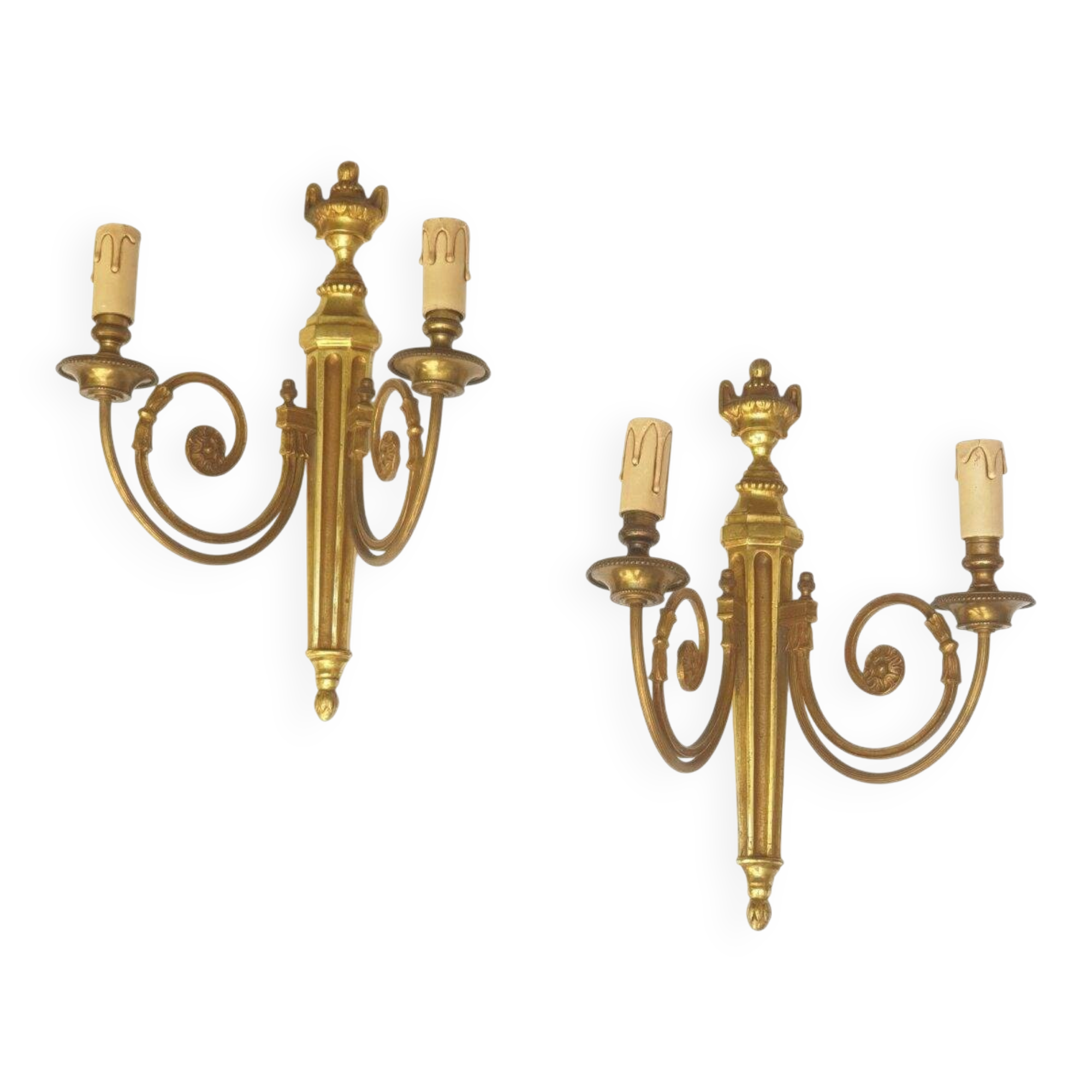 Pair of bronze wall sconces in Louis XVI style