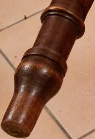 Antique Louis-Philippe chair in solid wood, 19th century, with restored seat.