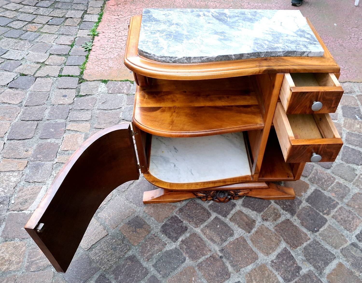 Asymmetrical console table, art deco style from the 1920s to 1930s.