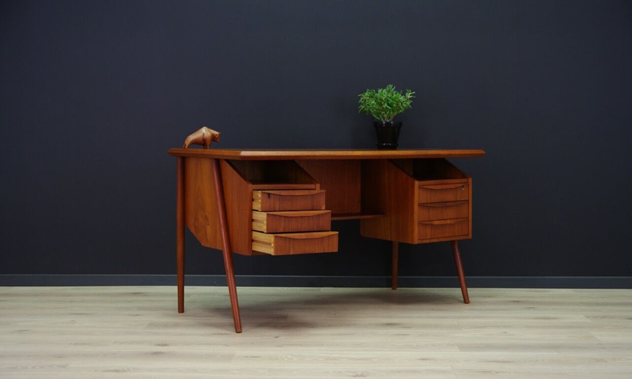 G.N. Tibergaard writing desk classic in teak