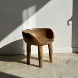Quadripod chair with round seat and small back in natural monoxyl mango wood