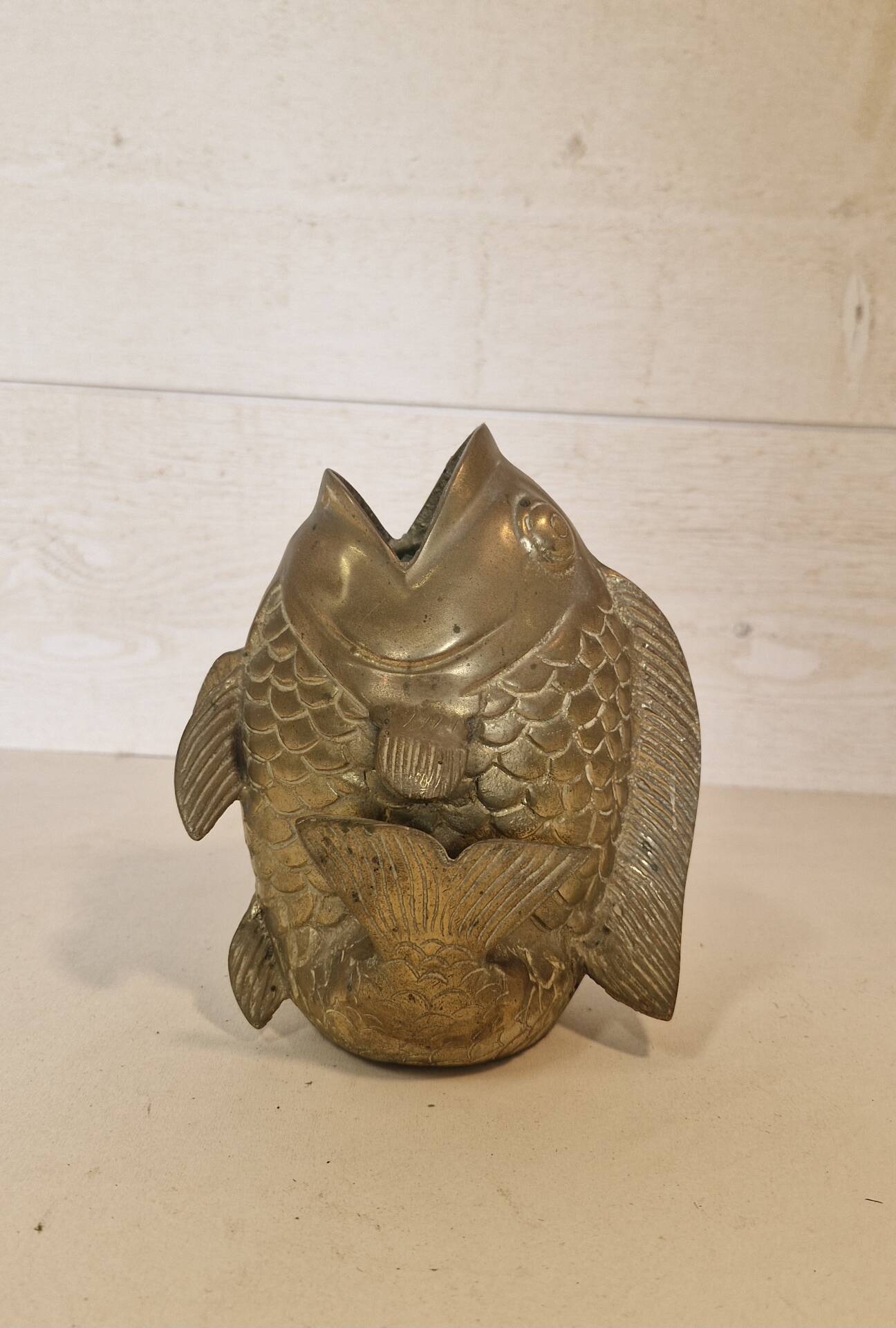 Vase poisson en laiton