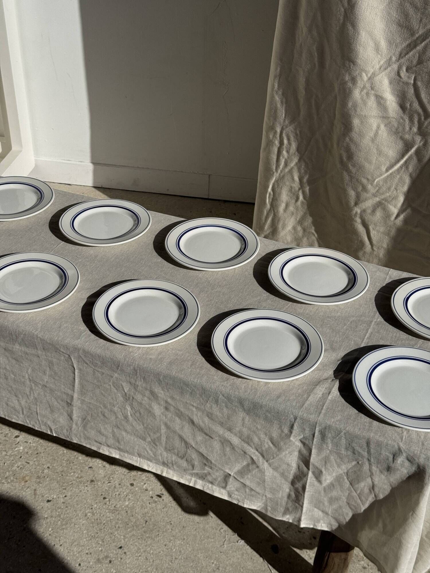Set of 10 small dessert plates in Italian ceramic Total rim b