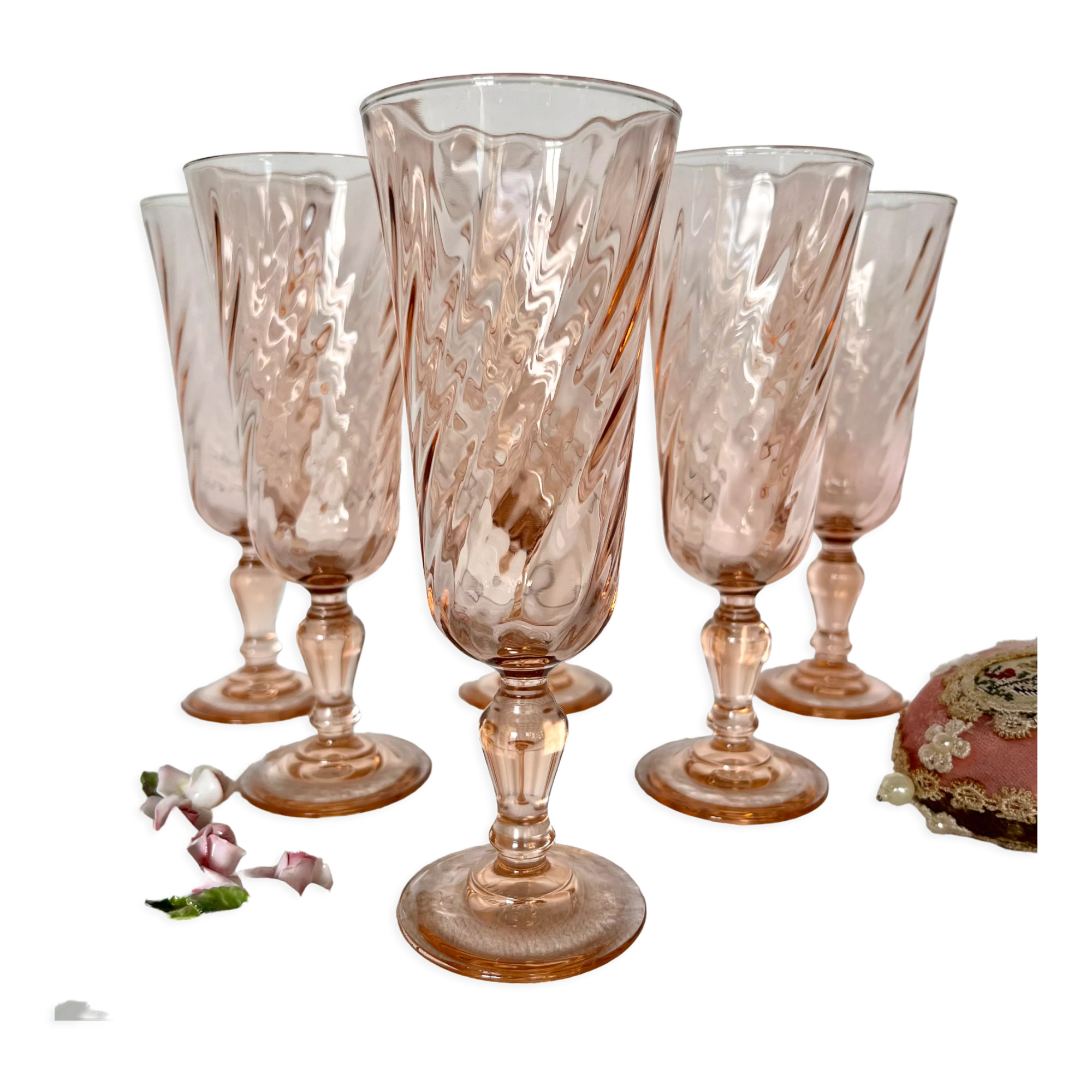 Vintage Luminarc champagne flutes