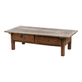 Table basse antique sud-européenne en bois fruitier avec un tiroir.
