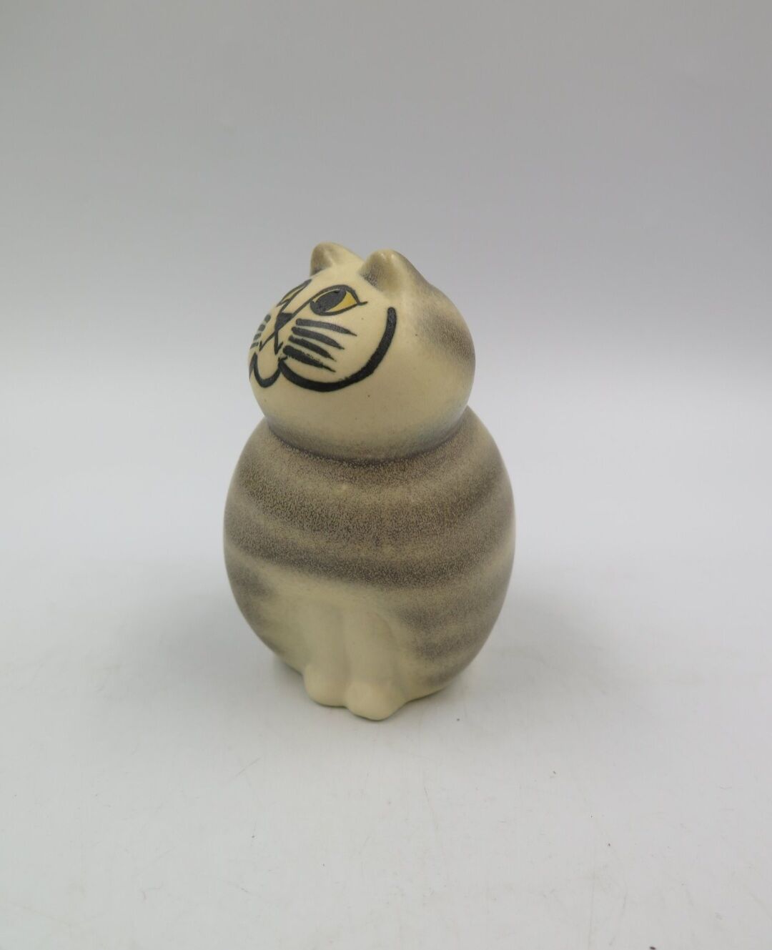 Ceramic Cat MIA Grey Stripes Lisa Larson Yellow Eyes Atelier Gust