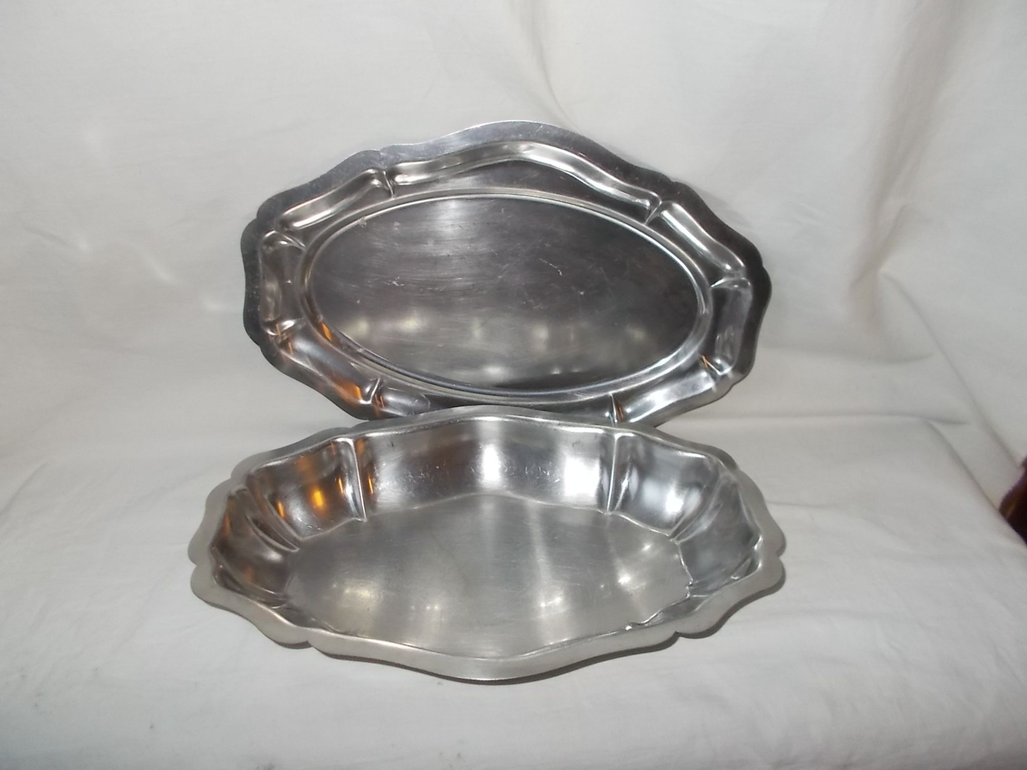 Lot de 2 plats ovales en inox