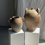 Very large beige jar with 2 handles H49