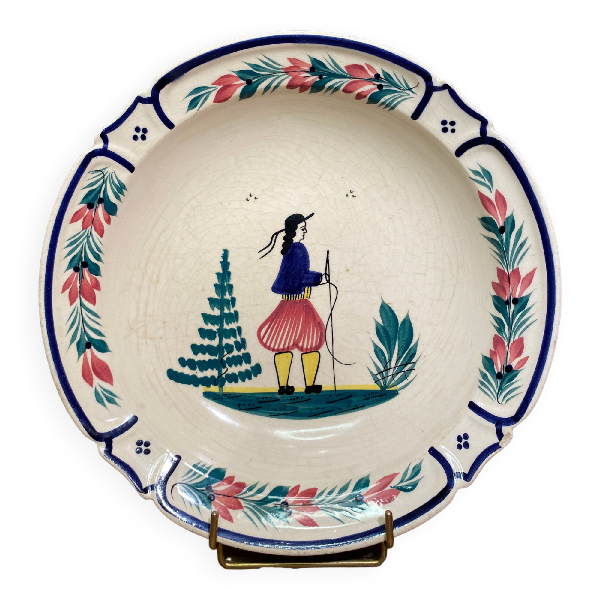 Hollow earthenware dish from Quimper HB