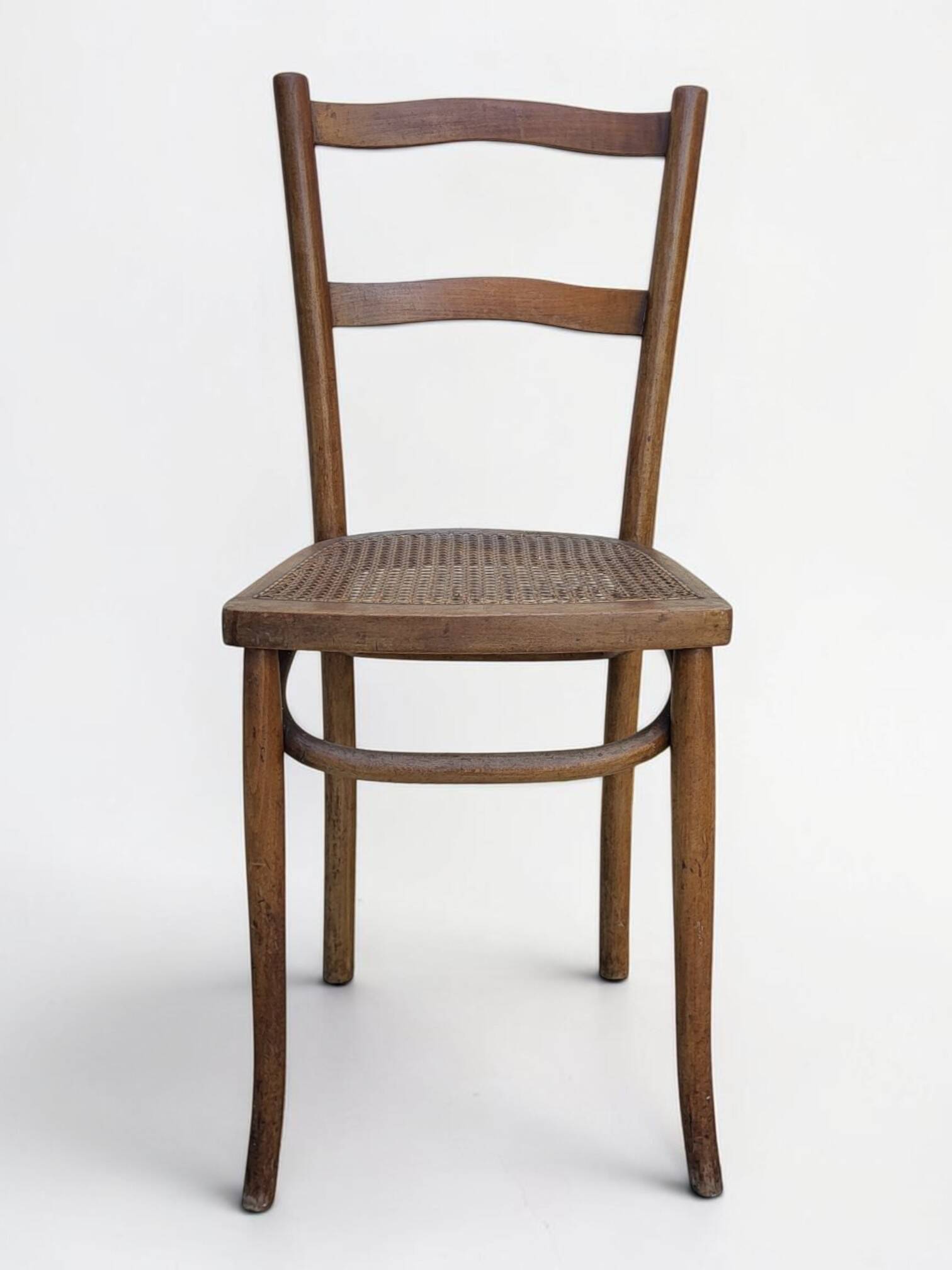 Chaise bistrot cannée