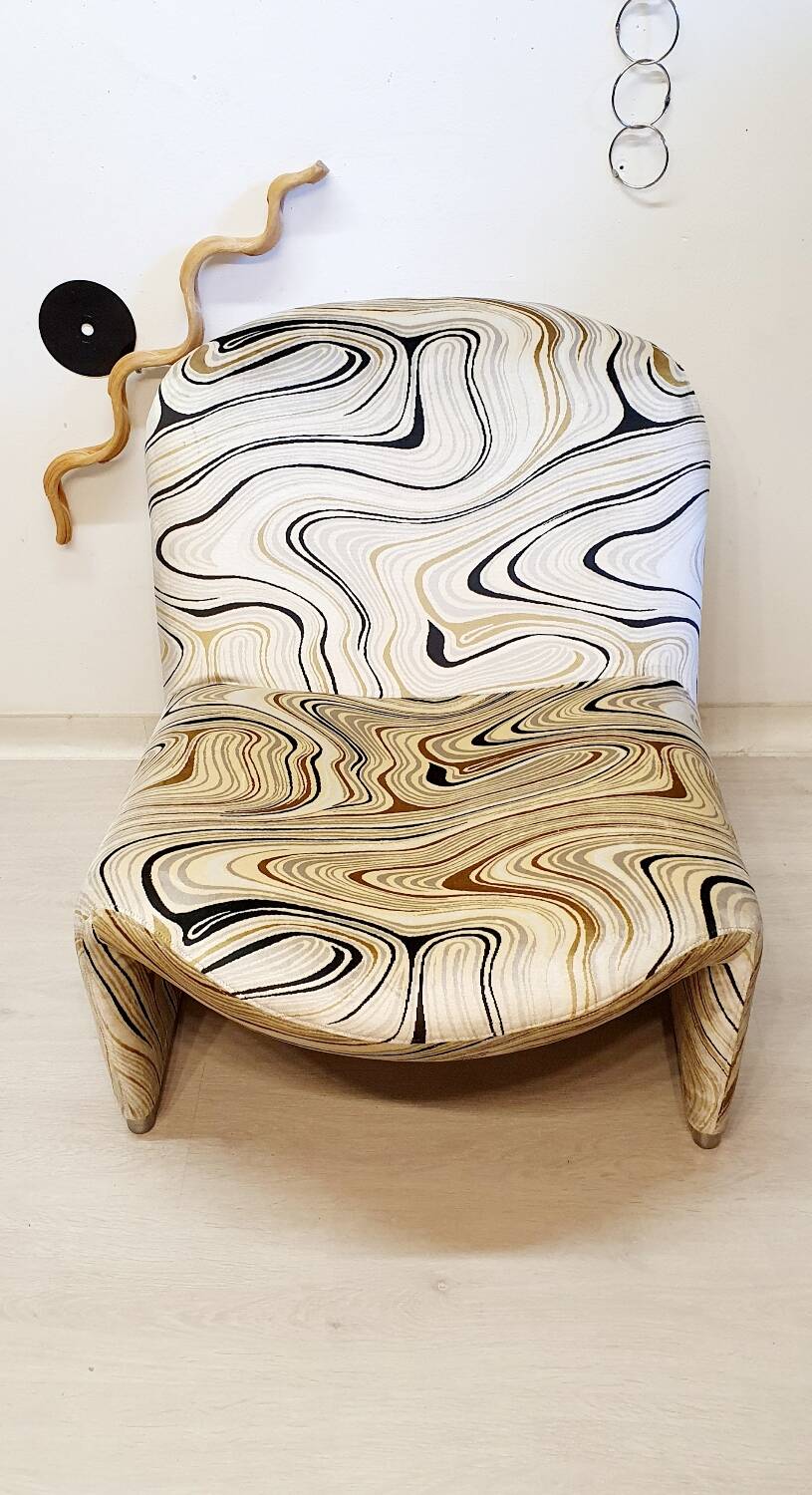 Alky armchair