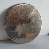 Silver-plated metal trivet English