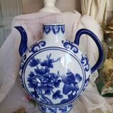 Chinese tea jar from moon bottle