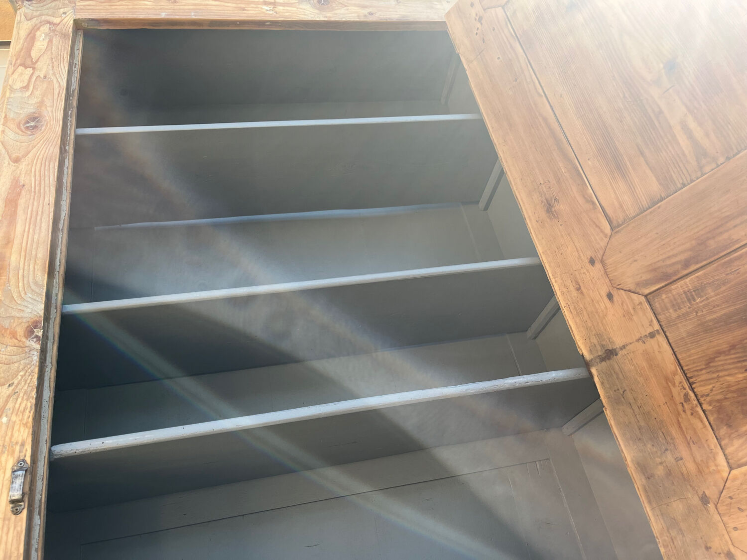 Parisian wardrobe/hosiery