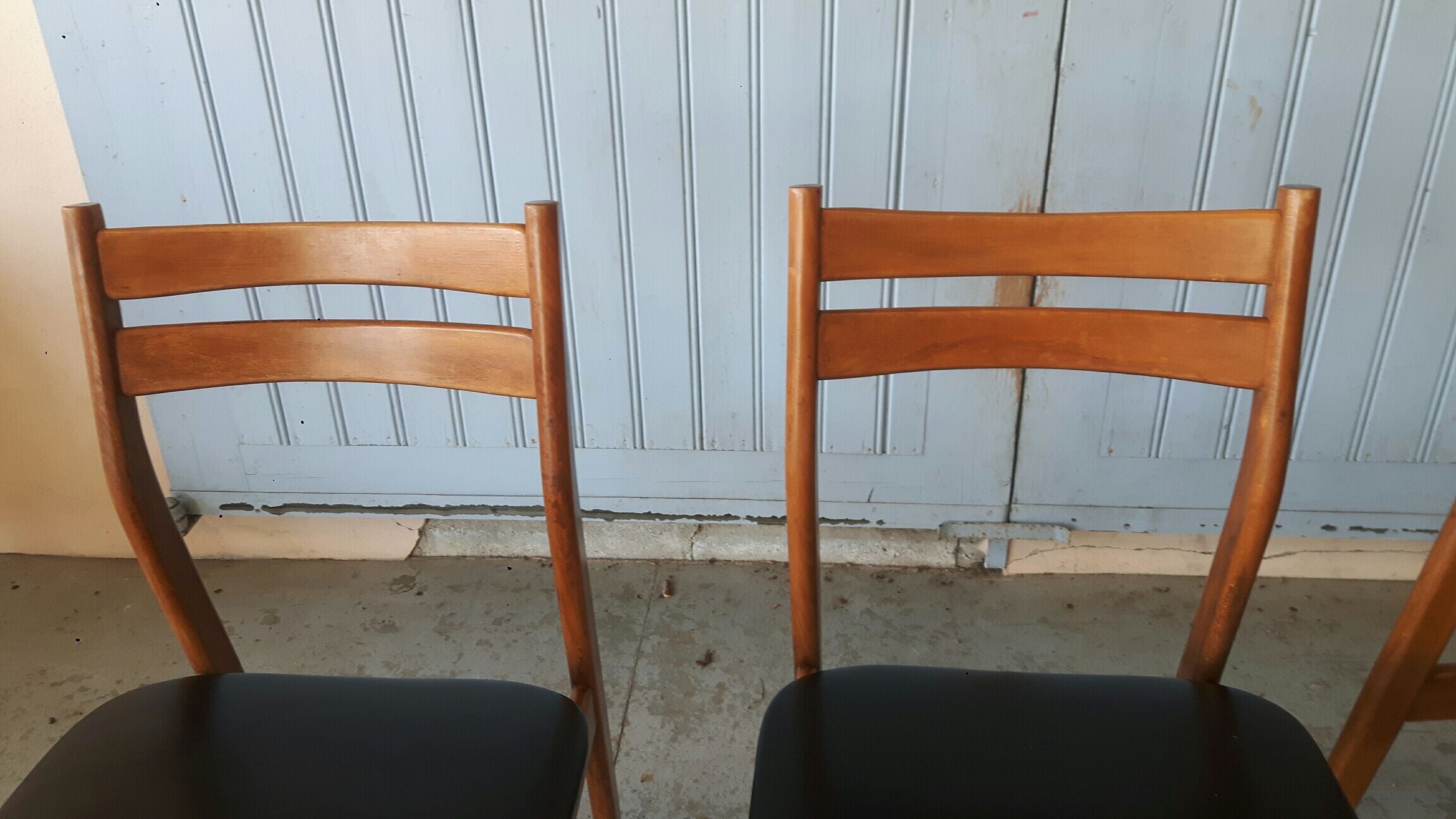 Set of 4 Scandinavian style chairs