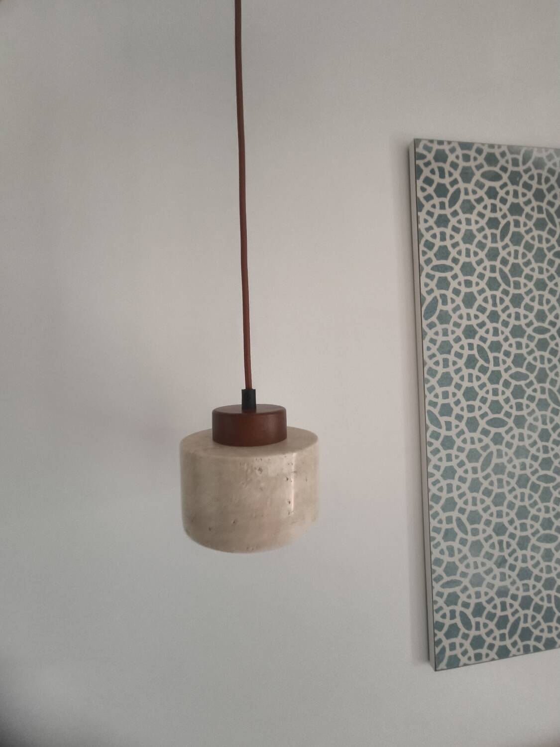Travertine suspension