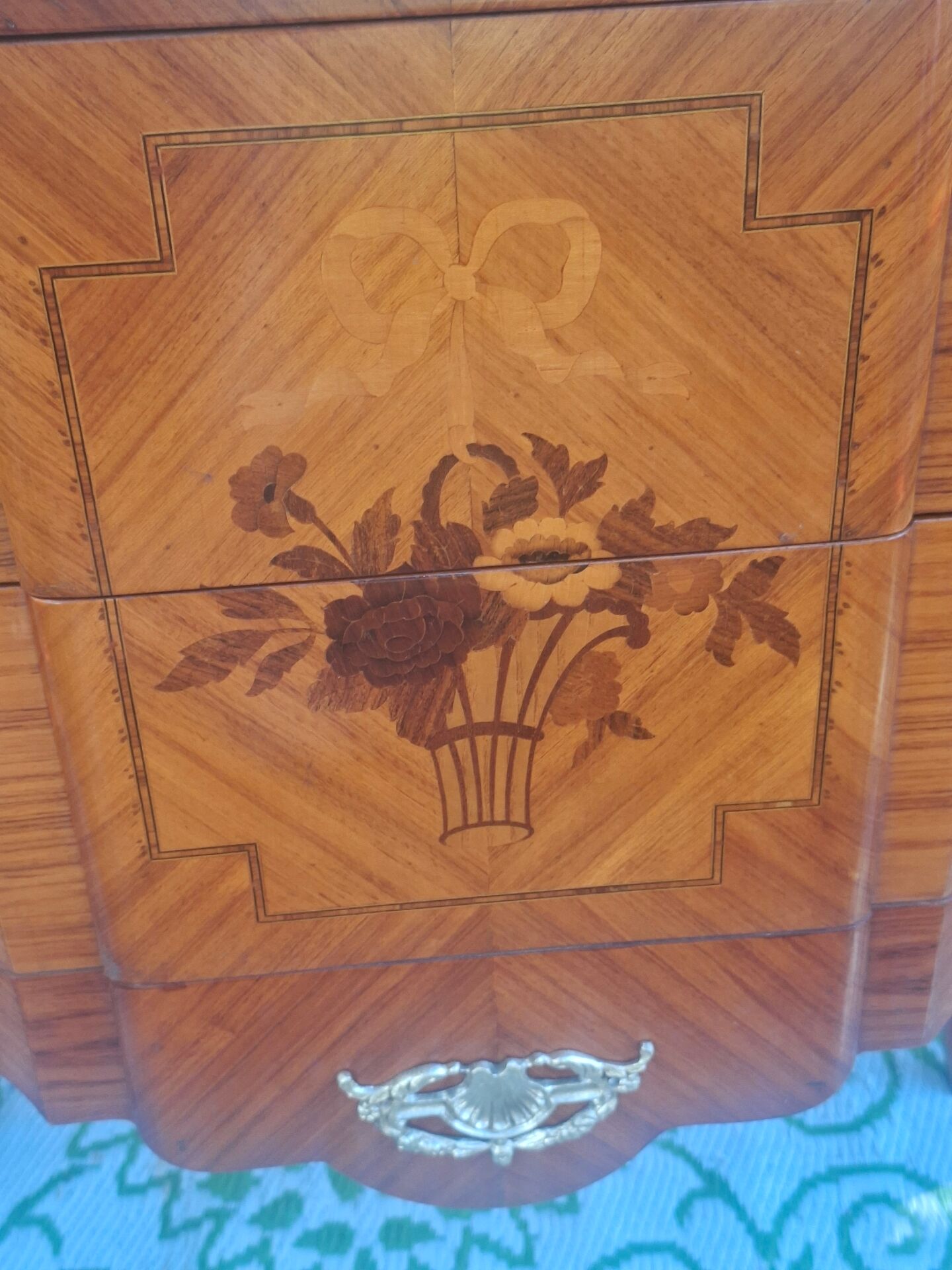 Commode en marqueterie 8