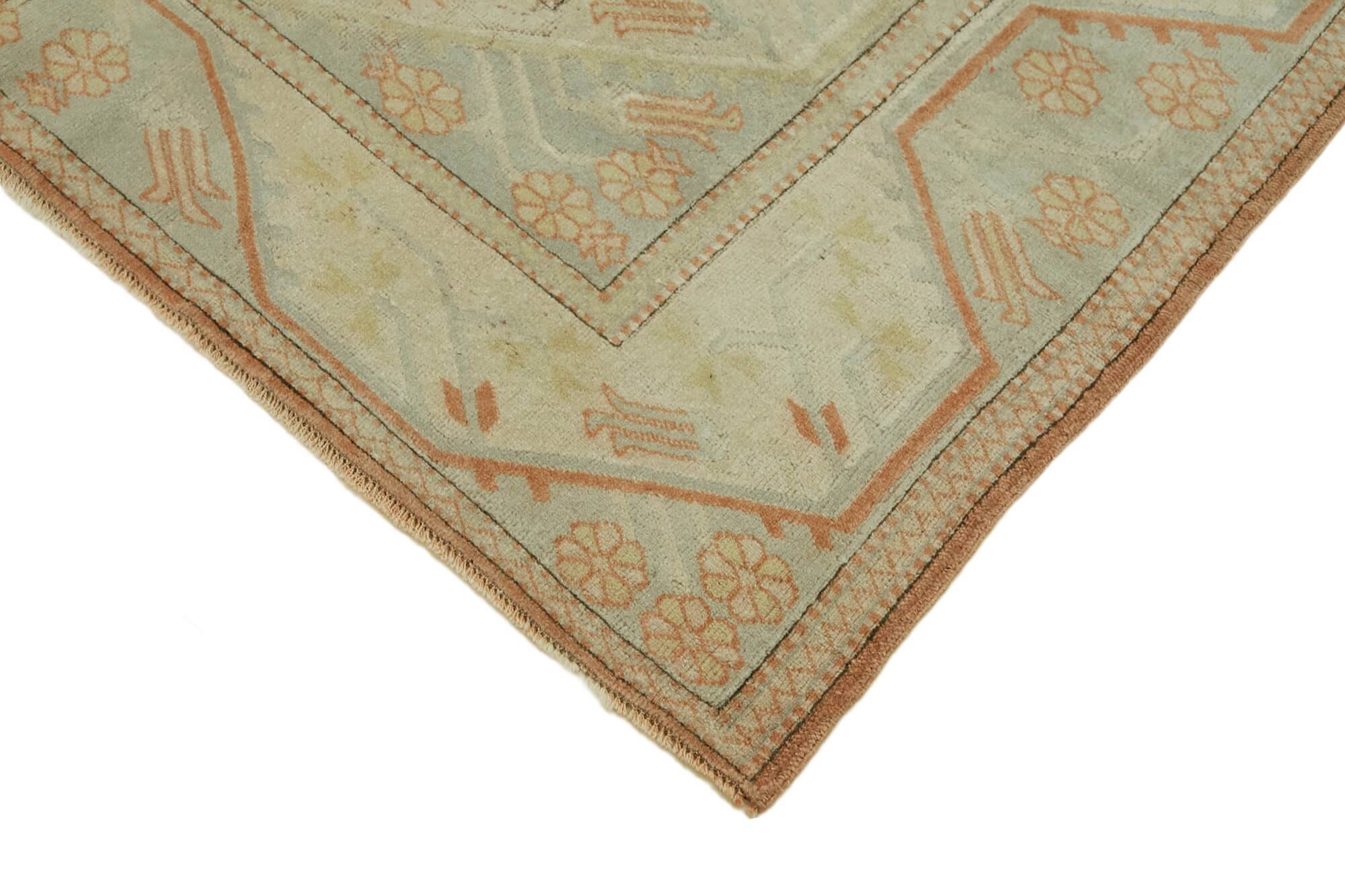 Turkish Vintage Anatolian Rug 197 cm x 281 cm