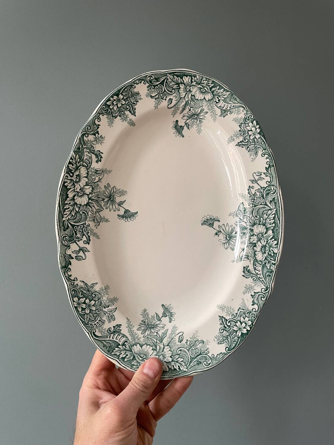 Série de plats ovales Terre de Fer 1900
